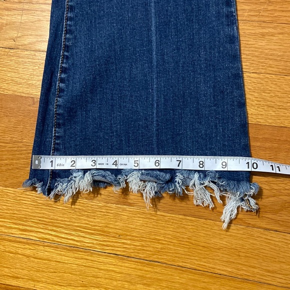 Special A Kodi 98%cotton mid-rise distressed hem flare jeans. Size 5 (27) - Picture 12 of 15